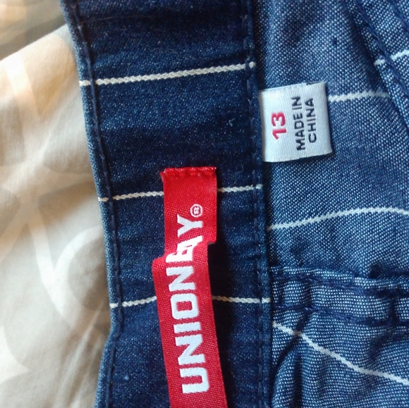 High-rise shorts - Picture 2 of 2